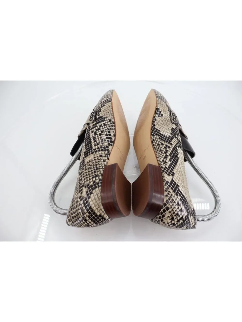 Marc Fisher Women's Feud Loafer Flat Size 8.5 Pointed Slip On Shoe Leather Snake
